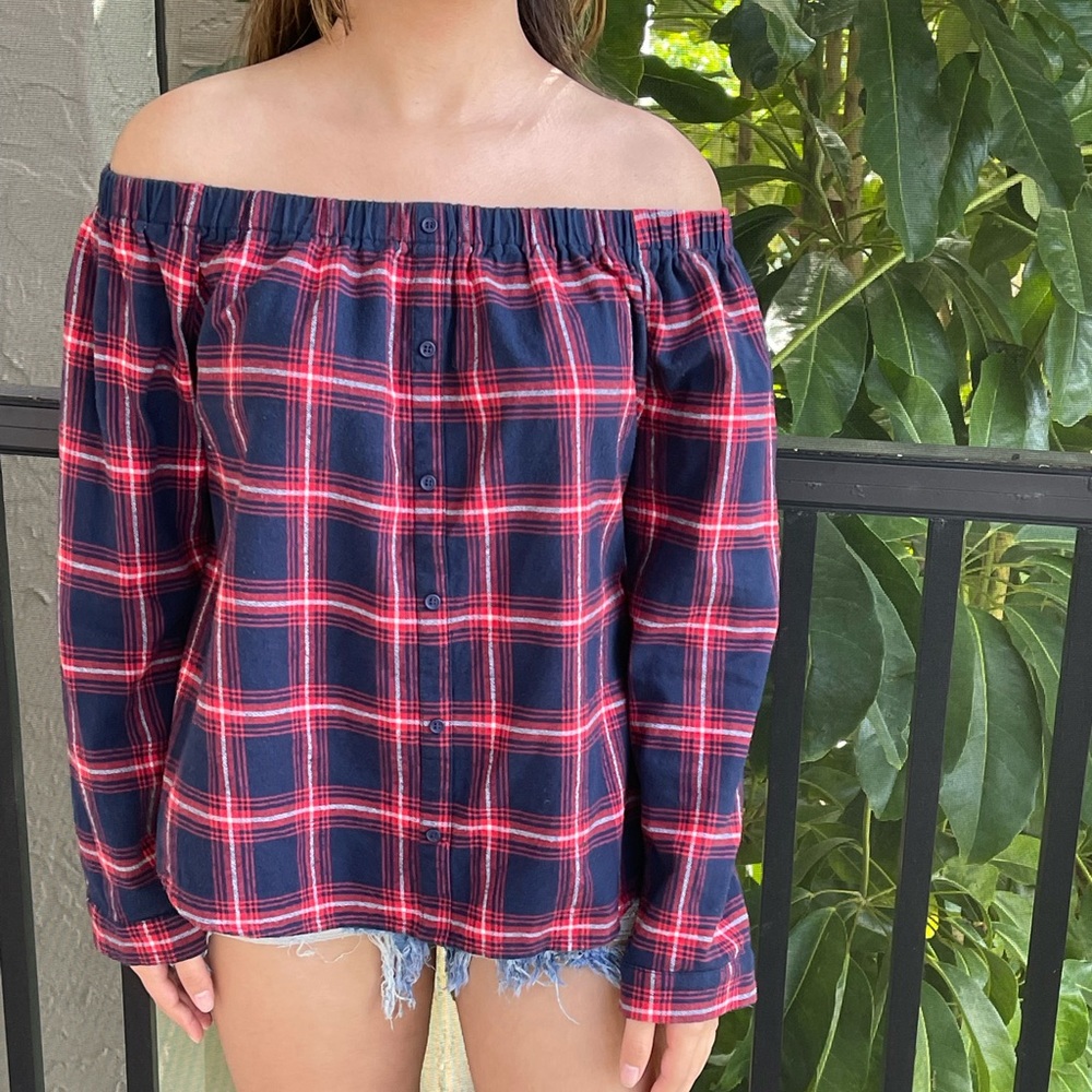 Red and navy plaid top cold shoulder- flannel